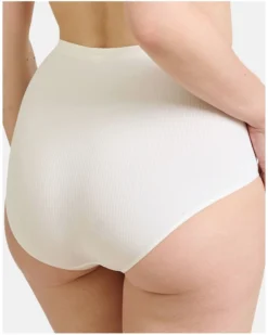Culotte Haute Sculptante Sans Complexe Ariane Essential (Ivoire) -Aubade Lingerie Boutique culotte haute sculptante sans complexe ariane essential ivoire 2